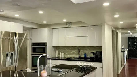 2780 NE 183rd Street Aventura FL 33160