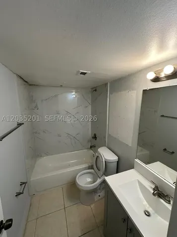 484 NW 165th St Road Miami FL 33169