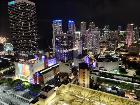 601 NE 1 Avenue Miami FL 33132