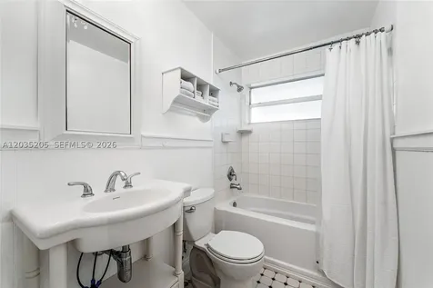4705 NW 43rd Avenue Tamarac FL 33319