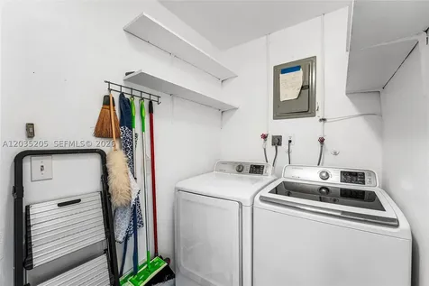 4705 NW 43rd Avenue Tamarac FL 33319