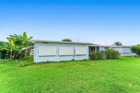 4705 NW 43rd Avenue Tamarac FL 33319