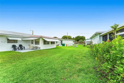 4705 NW 43rd Avenue Tamarac FL 33319