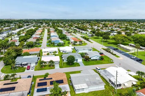 4705 NW 43rd Avenue Tamarac FL 33319