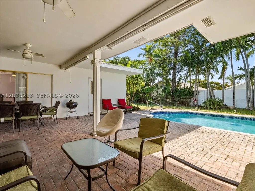 3610 N 53rd Avenue Hollywood FL 33021