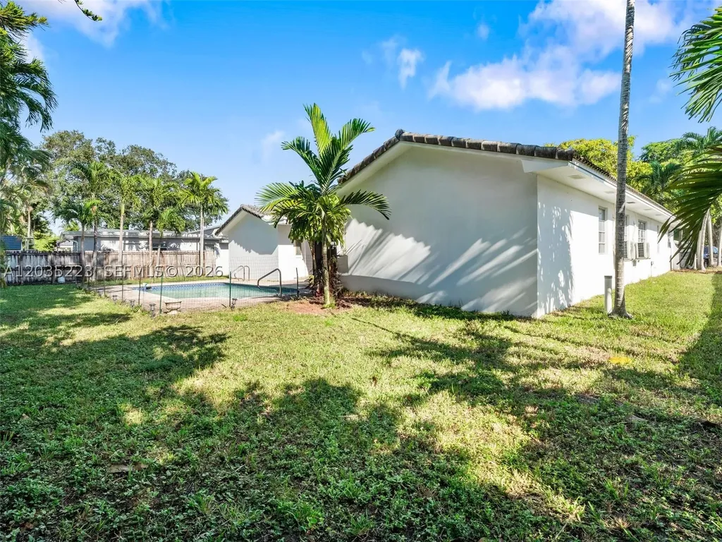 3610 N 53rd Avenue Hollywood FL 33021