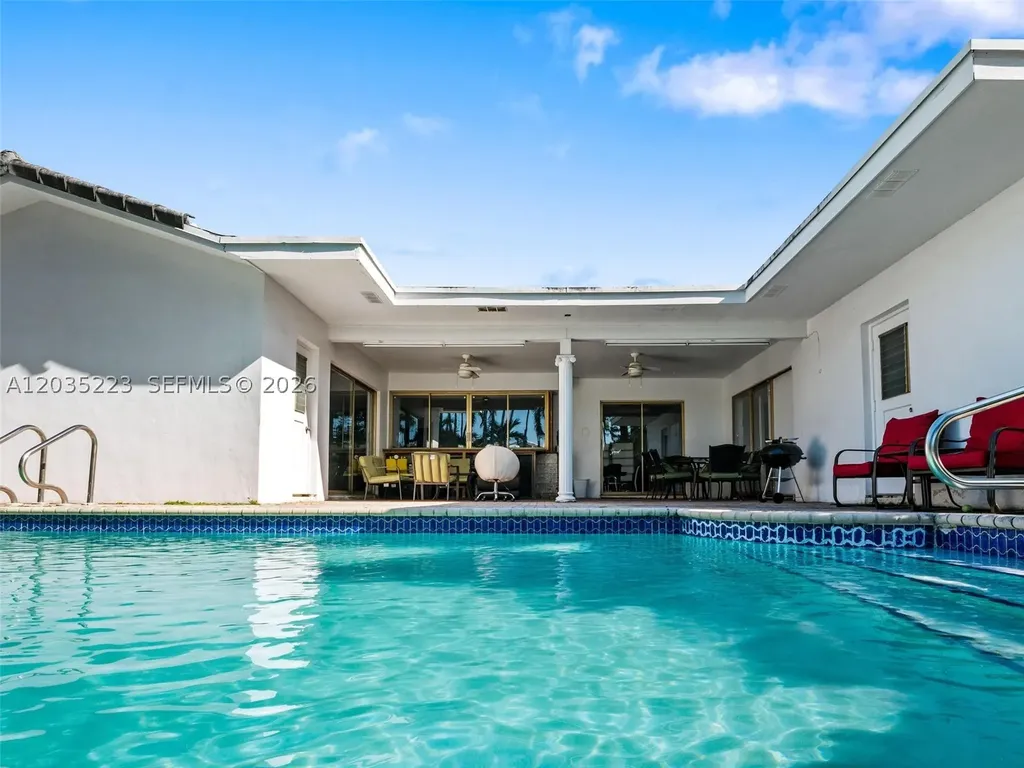 3610 N 53rd Avenue Hollywood FL 33021