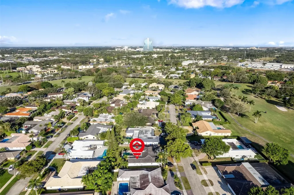 3610 N 53rd Avenue Hollywood FL 33021