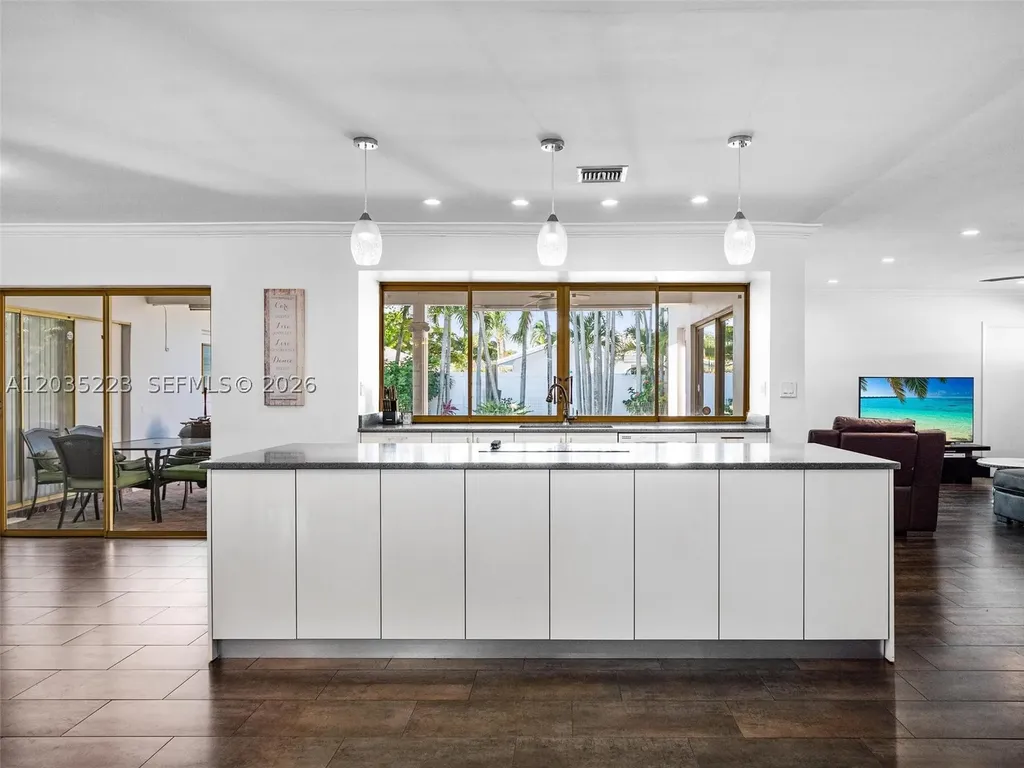 3610 N 53rd Avenue Hollywood FL 33021