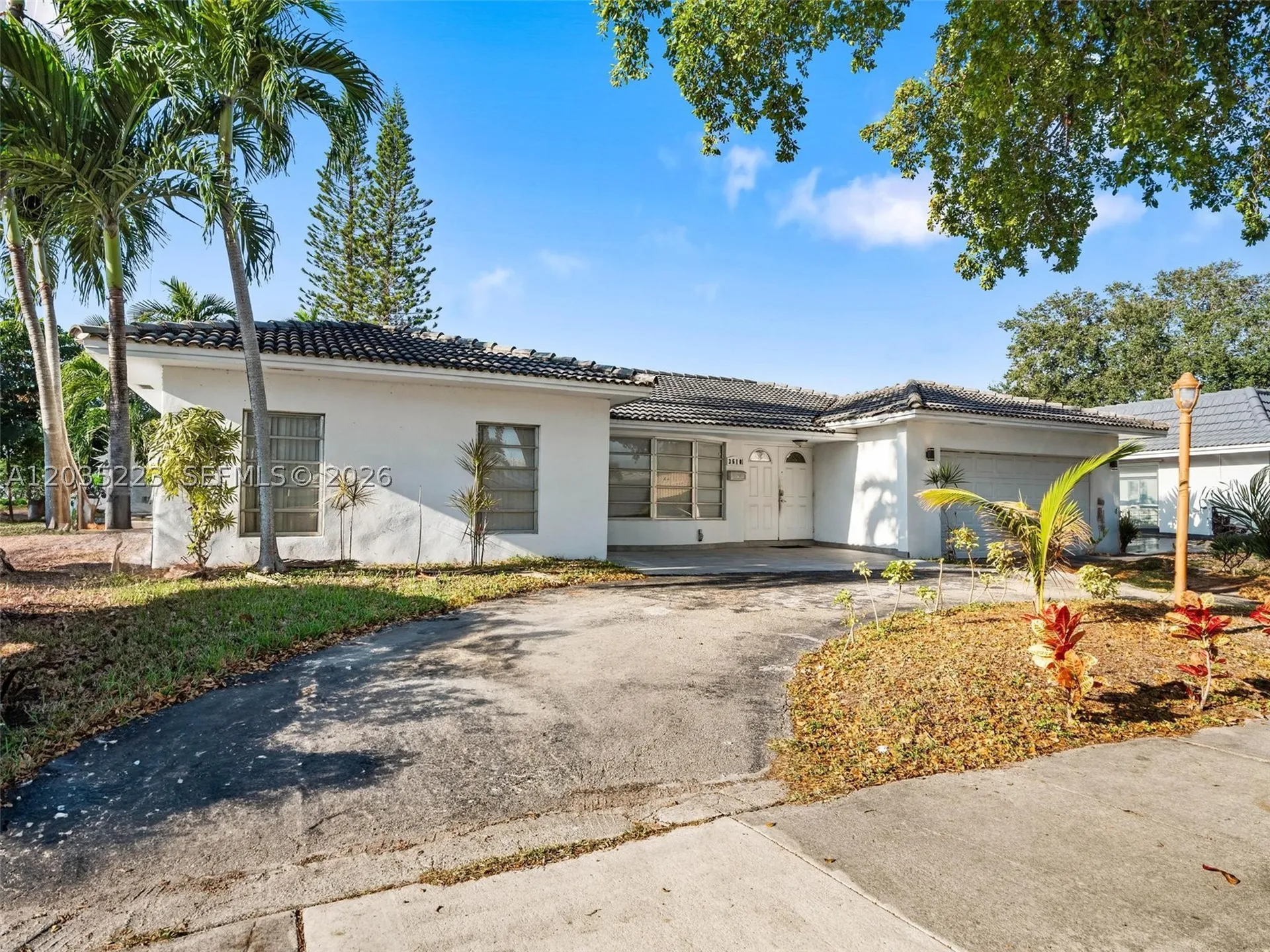 3610 N 53rd Avenue Hollywood FL 33021