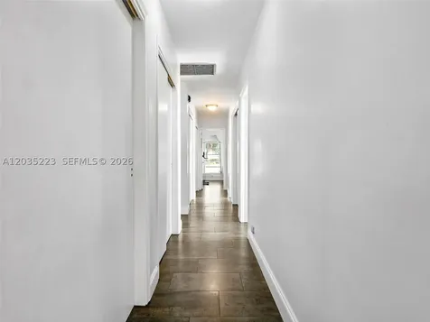 3610 N 53rd Avenue Hollywood FL 33021