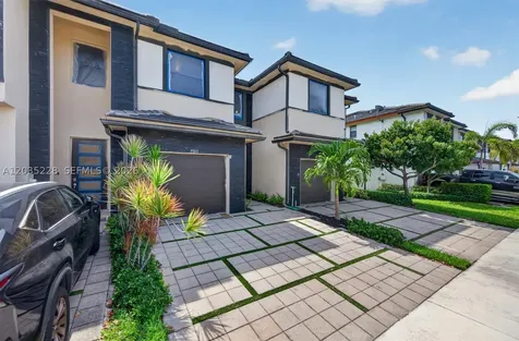 15841 NW 91st Court Miami Lakes FL 33018