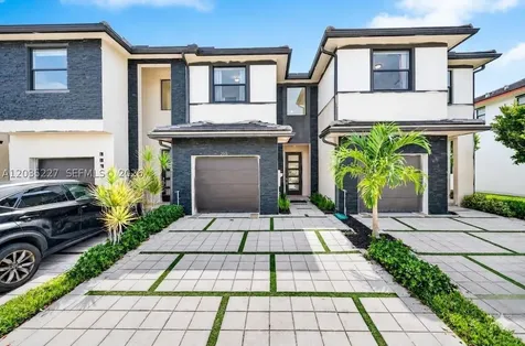 15841 NW 91st Court Miami Lakes FL 33018