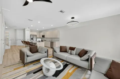 15841 NW 91st Court Miami Lakes FL 33018