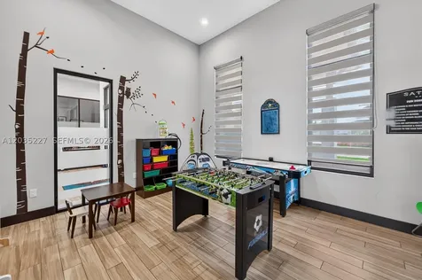 15841 NW 91st Court Miami Lakes FL 33018