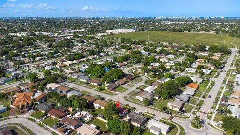 1421 NW 33rd Avenue Lauderhill FL 33311