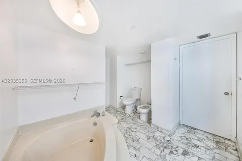 2000 Towerside Terrace Miami FL 33138