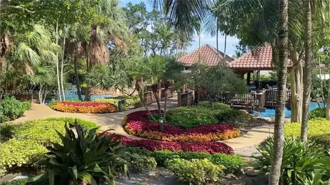 2000 Towerside Terrace Miami FL 33138