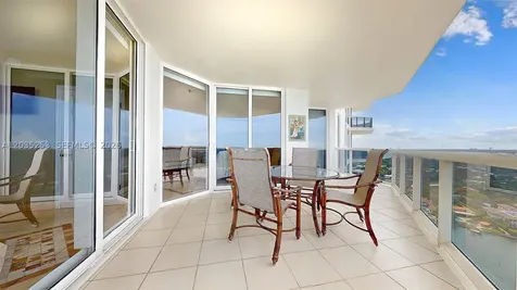 4779 Collins Avenue Miami Beach FL 33140