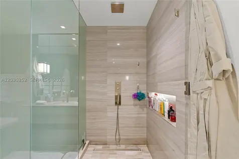18975 Collins Avenue Sunny Isles Beach FL 33160