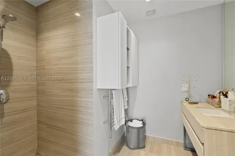 18975 Collins Avenue Sunny Isles Beach FL 33160