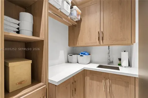 18975 Collins Avenue Sunny Isles Beach FL 33160