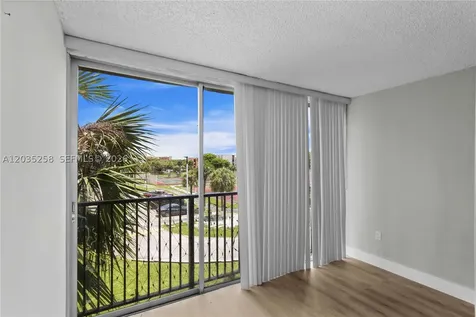 9411 SW 4th Street Miami FL 33174
