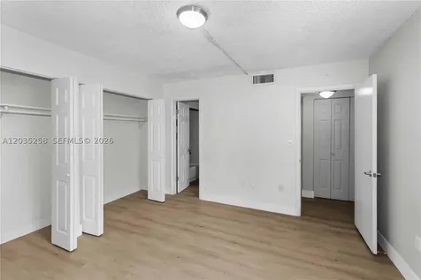 9411 SW 4th Street Miami FL 33174