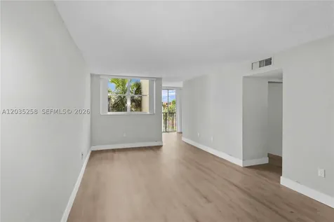 9411 SW 4th Street Miami FL 33174