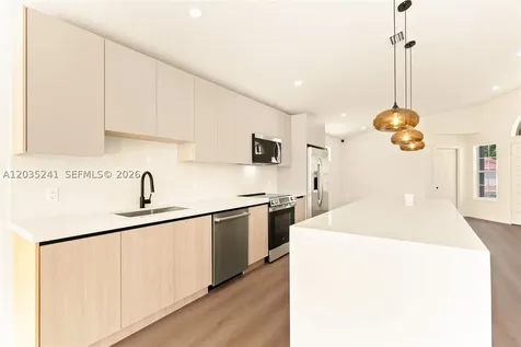 15153 NW 89th Place Miami Lakes FL 33018