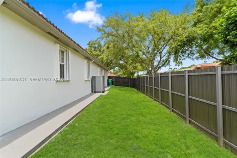 15153 NW 89th Place Miami Lakes FL 33018