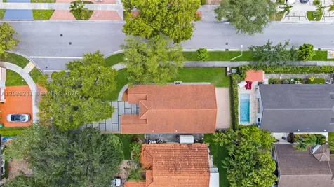 15153 NW 89th Place Miami Lakes FL 33018