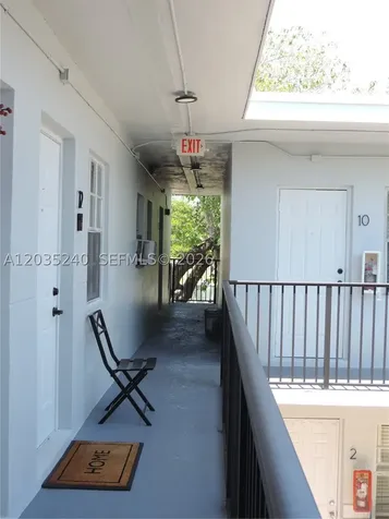 3615 Thomas Avenue Miami FL 33133