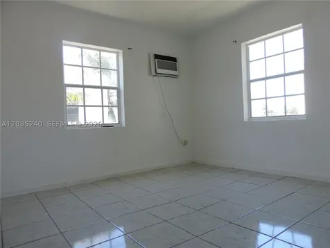 3615 Thomas Avenue Miami FL 33133