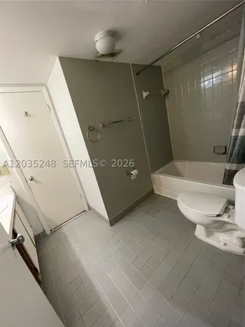 2820 N Oakland Forest Drive Oakland Park FL 33309