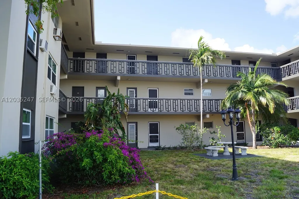 1250 E Sample Road Pompano Beach FL 33064