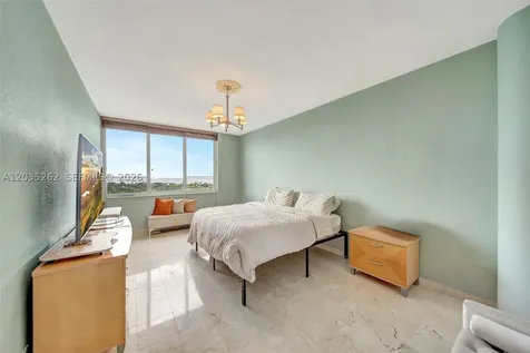 5005 Collins Avenue Miami Beach FL 33140