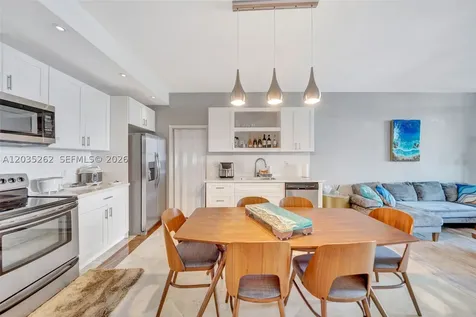 5005 Collins Avenue Miami Beach FL 33140