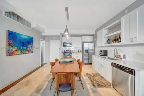 5005 Collins Avenue Miami Beach FL 33140