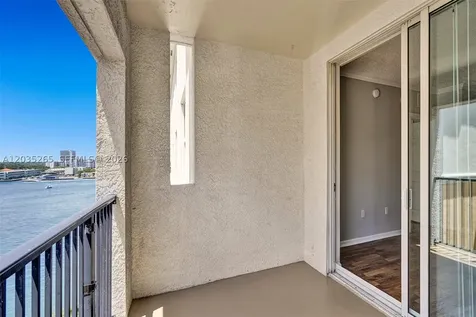 17150 N Bay Road Sunny Isles Beach FL 33160