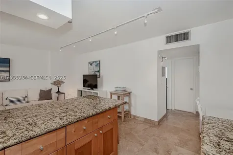 949 Pennsylvania Avenue Miami Beach FL 33139