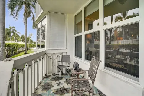 3181 S Ocean Drive Hallandale Beach FL 33009