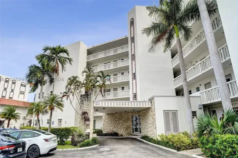 3181 S Ocean Drive Hallandale Beach FL 33009