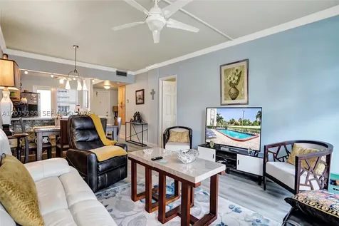 3181 S Ocean Drive Hallandale Beach FL 33009