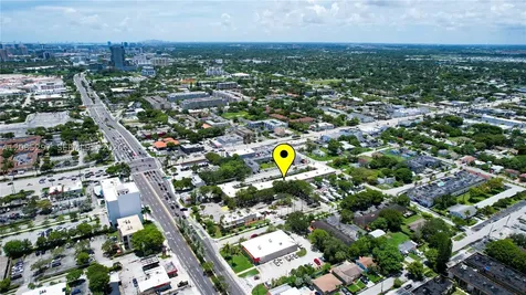 421 NE 1st Street Hallandale Beach FL 33009