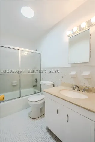 421 NE 1st Street Hallandale Beach FL 33009