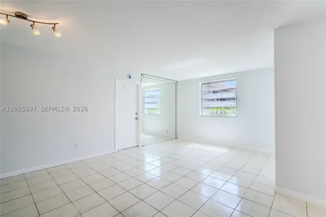 421 NE 1st Street Hallandale Beach FL 33009