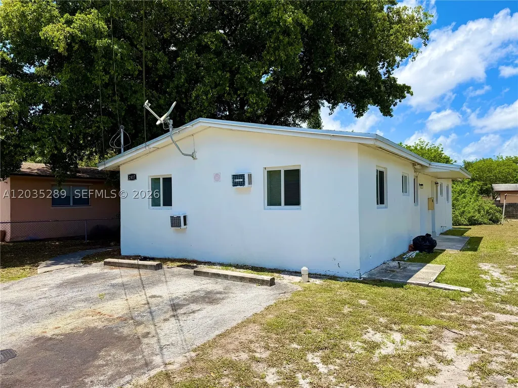 2417 NW 20th Street Fort Lauderdale FL 33311