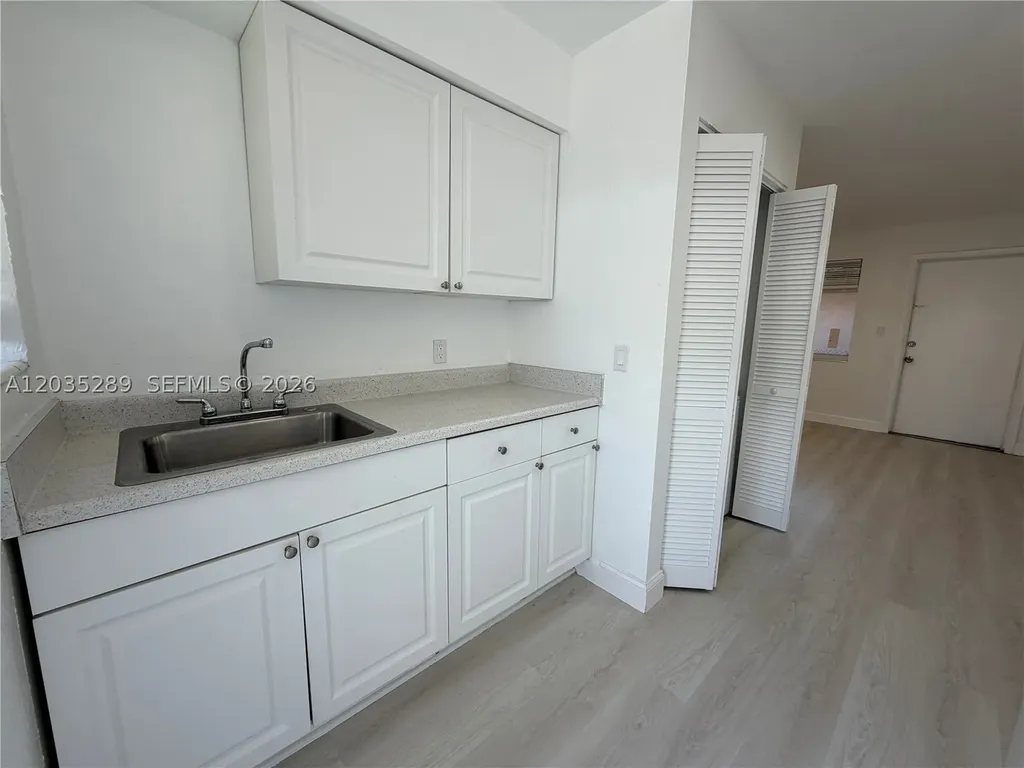 2417 NW 20th Street Fort Lauderdale FL 33311