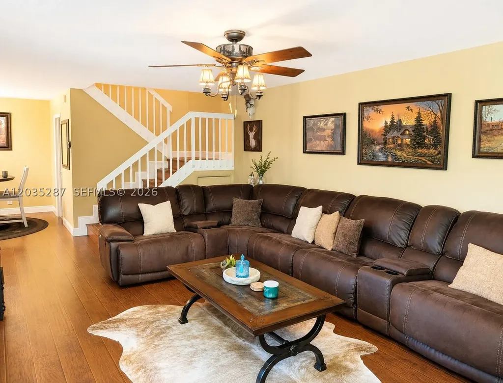2589 Garden Hollywood FL 33026